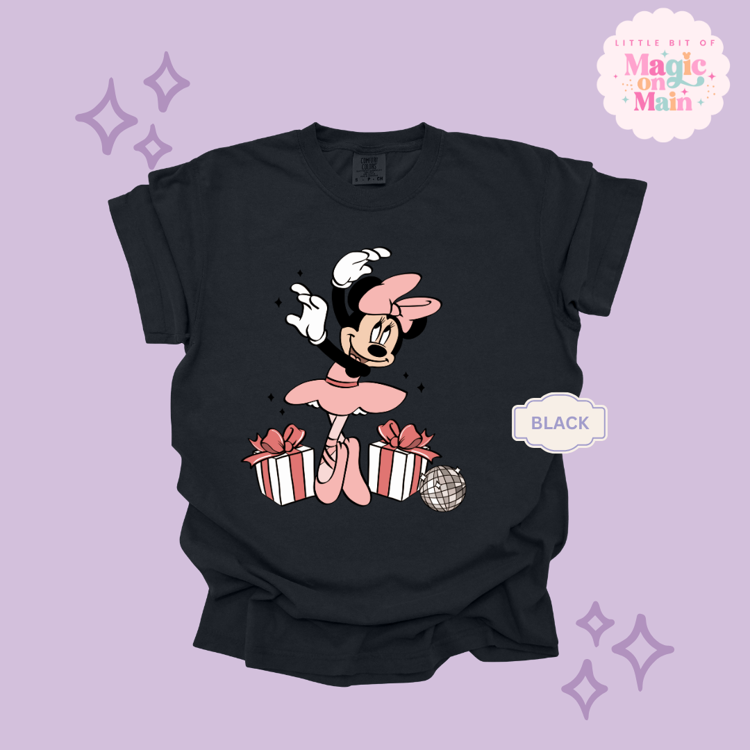 PRINTED MINNIE CHRISTMAS BALLERINA - ADULT T-SHIRT
