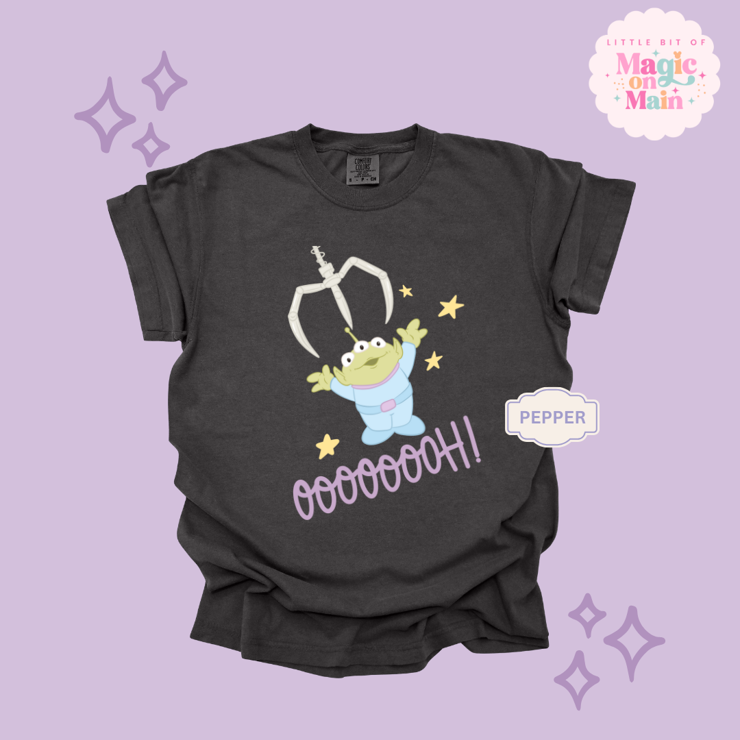 PRINTED ALIEN CLAW - EXCLUSIVE TO MoM - ADULT T-SHIRT