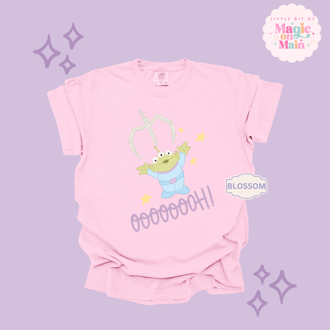 PRINTED ALIEN CLAW - EXCLUSIVE TO MoM - ADULT T-SHIRT