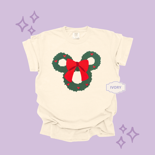 EMBROIDERED MCKY WREATH - EXCLUSIVE TO MoM- ADULT T-SHIRT