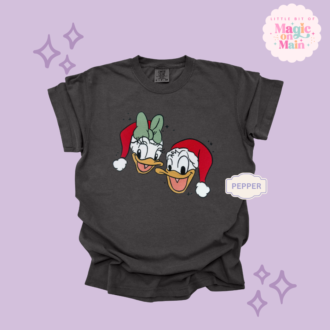 EMBROIDERED MERRY DNLD DAISY - EXCLUSIVE TO MoM- ADULT T-SHIRT