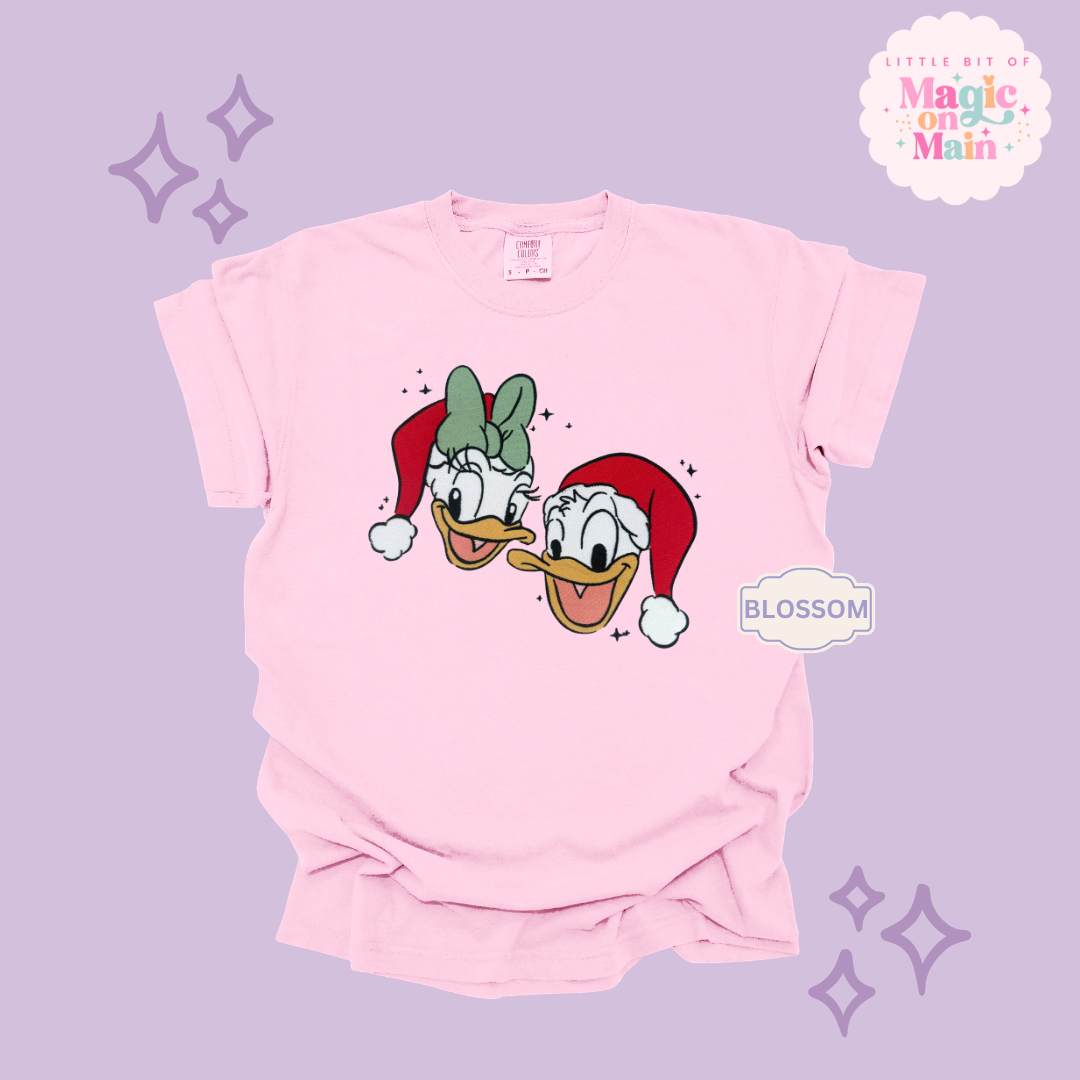 EMBROIDERED MERRY DNLD DAISY - EXCLUSIVE TO MoM- ADULT T-SHIRT