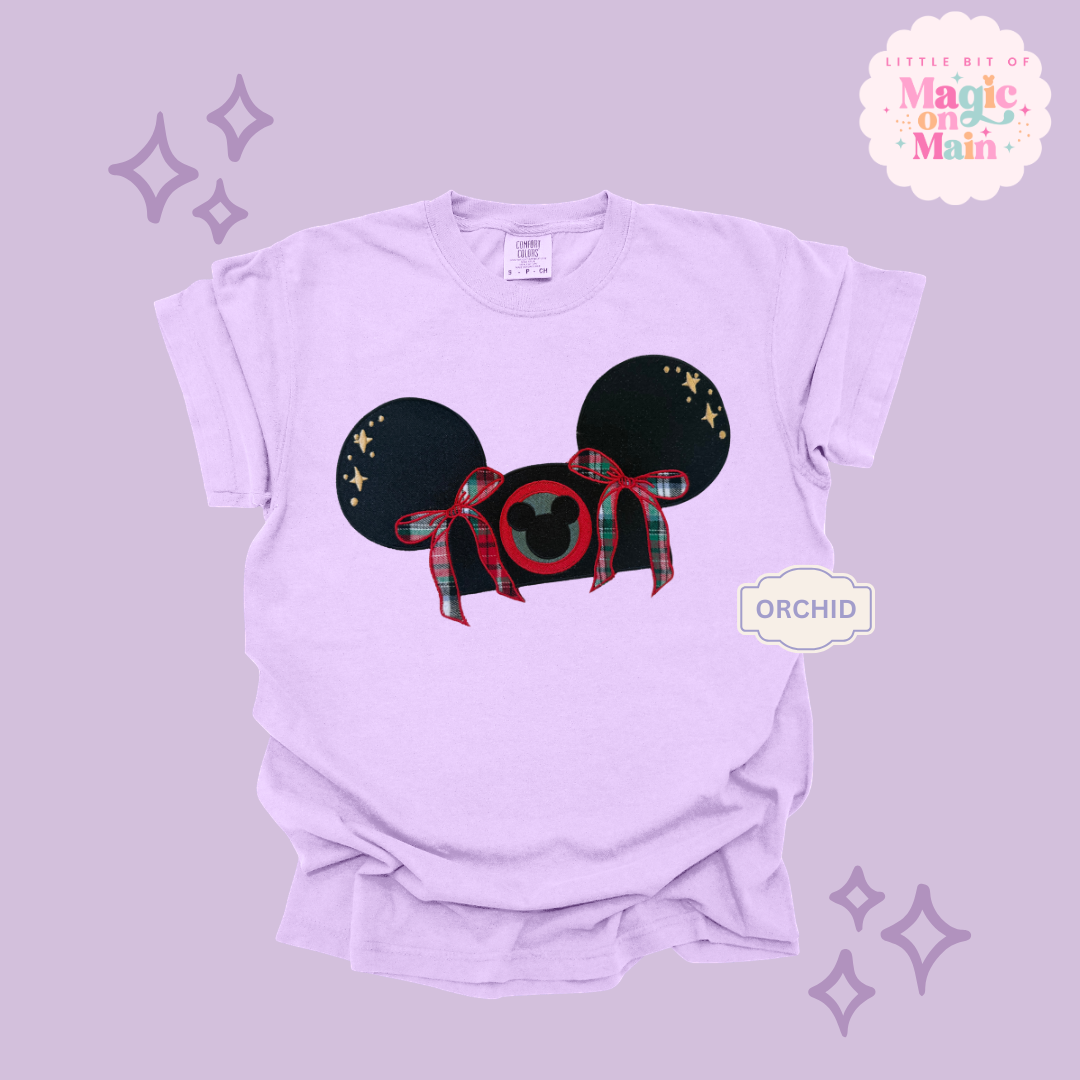EMBROIDERED APPLIQUE HOLIDAY HAT - EXCLUSIVE TO MoM- ADULT T-SHIRT