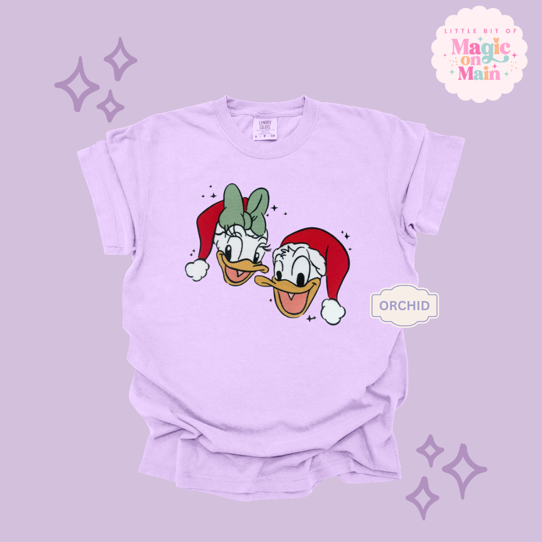 EMBROIDERED MERRY DNLD DAISY - EXCLUSIVE TO MoM- ADULT T-SHIRT