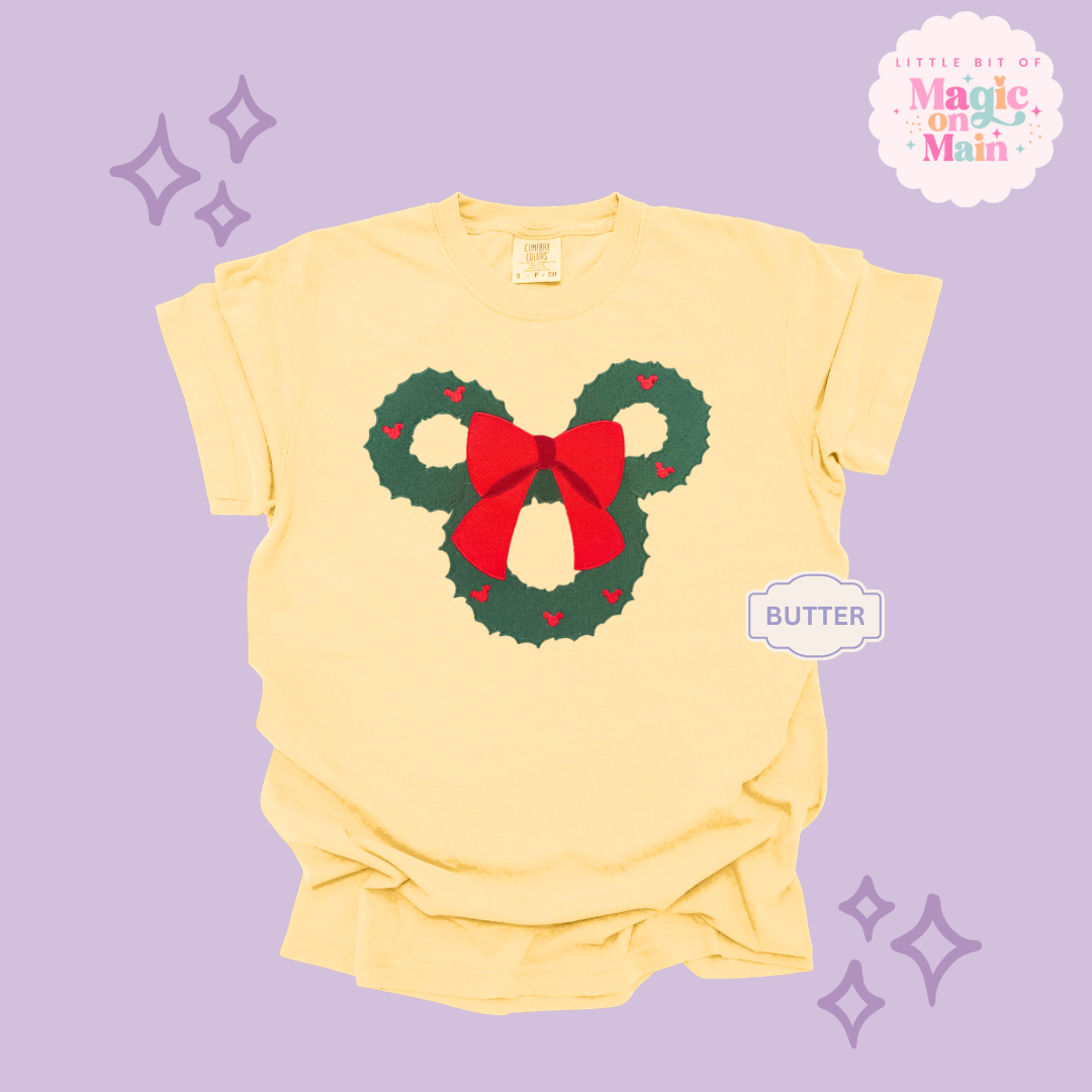 EMBROIDERED MCKY WREATH - EXCLUSIVE TO MoM- ADULT T-SHIRT