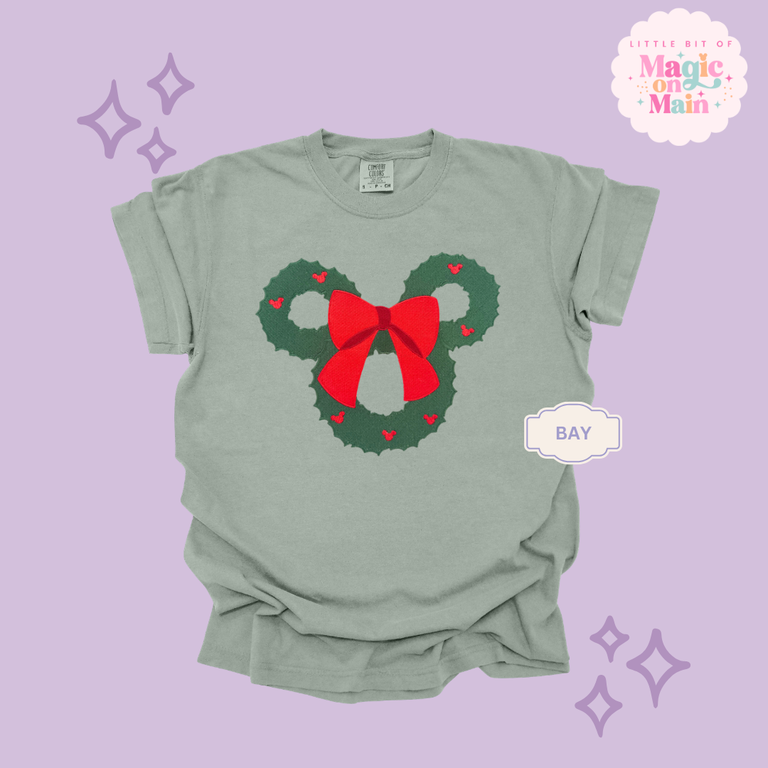 EMBROIDERED MCKY WREATH - EXCLUSIVE TO MoM- ADULT T-SHIRT