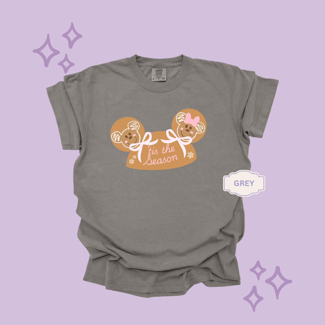 PRINTED GINGERBREAD HOLIDAY HAT - EXCLUSIVE TO MoM - ADULT T-SHIRT