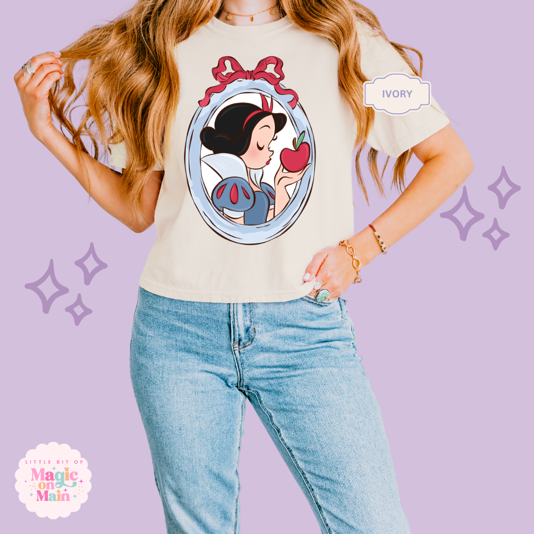 PRINTED NEW SNOW WHITE - WOMENS BOXY T-SHIRT