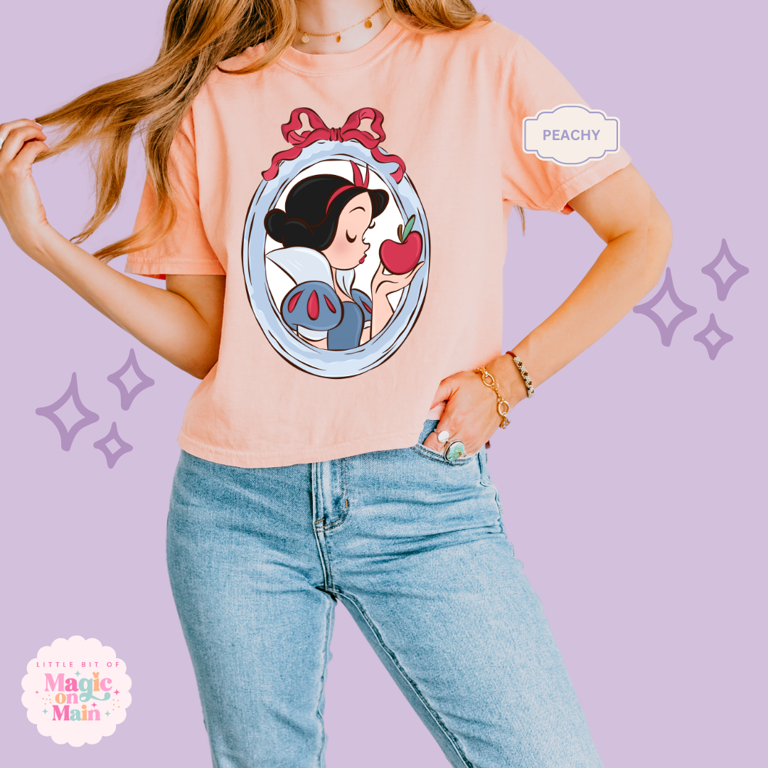 PRINTED NEW SNOW WHITE - WOMENS BOXY T-SHIRT