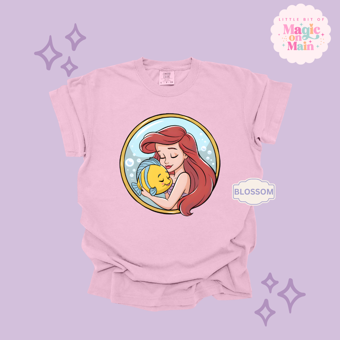 PRINTED MERMAID ROUND LOCKET - ADULT T-SHIRT