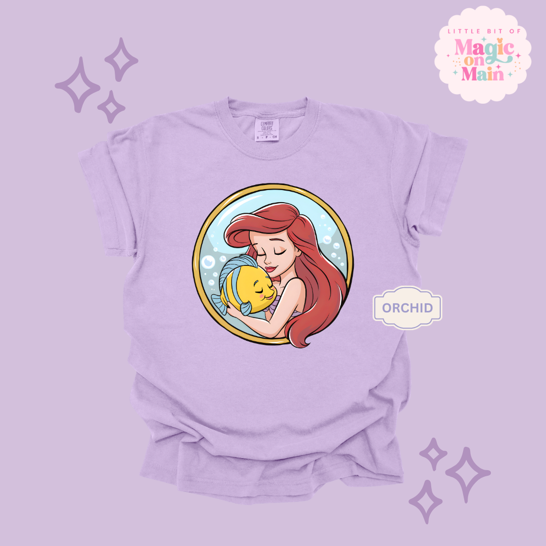 PRINTED MERMAID ROUND LOCKET - ADULT T-SHIRT
