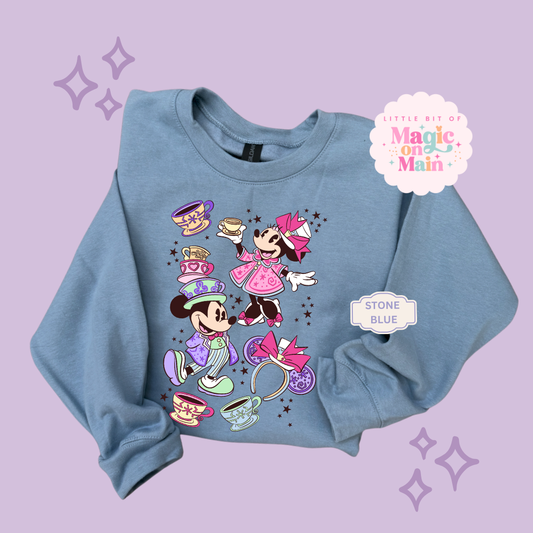PRINTED MINNIES WONDERLAND - ADULT SWEATSHIRT