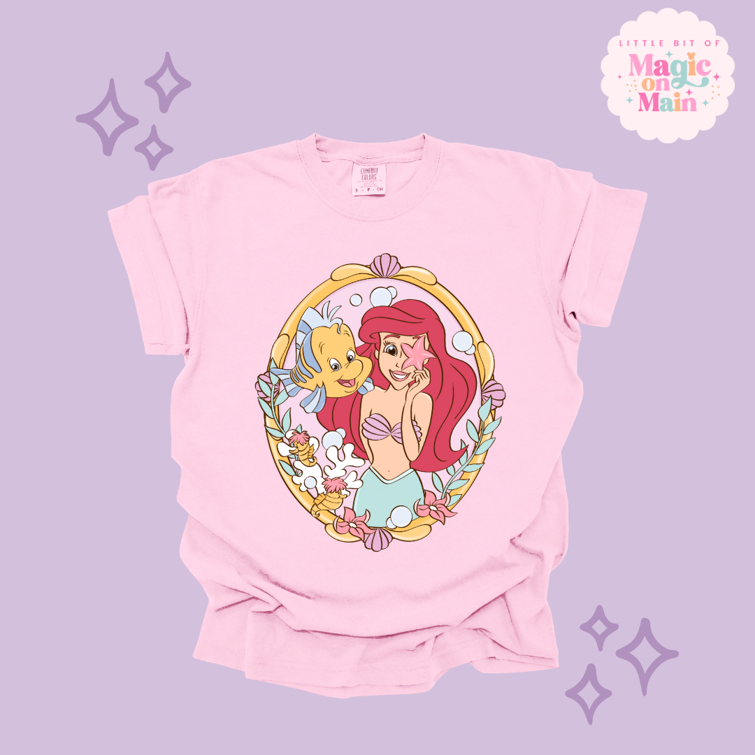 PRINTED MERMAID WITH FISH FRIEND - ADULT T-SHIRT