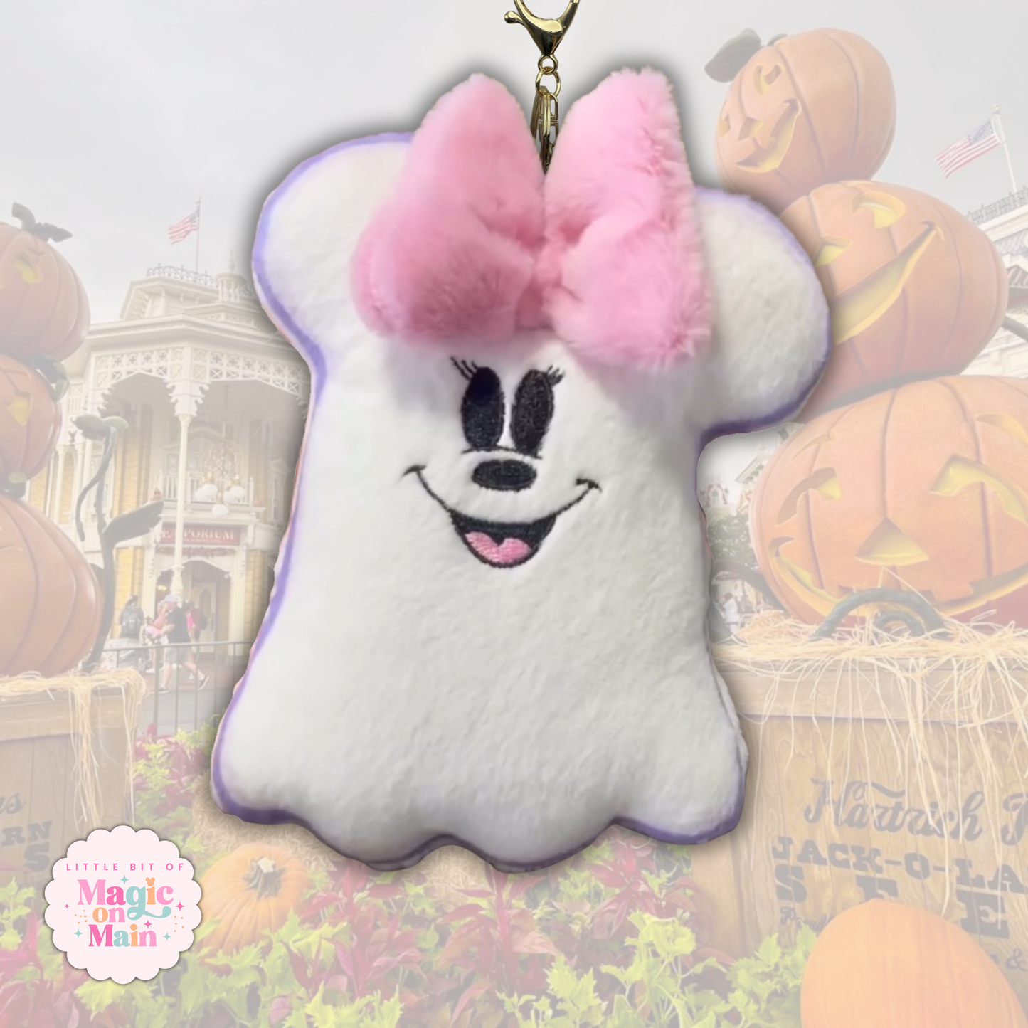 PINK GHOST PLUSH KEYCHAIN - EXCLUSIVE TO MoM 10051