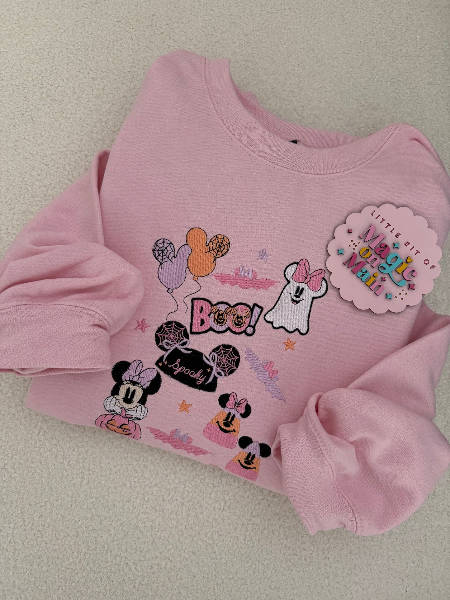 EMBROIDERED SPOOKY ELEMENTS - EXCLUSIVE TO MOM - ADULT SWEATSHIRT
